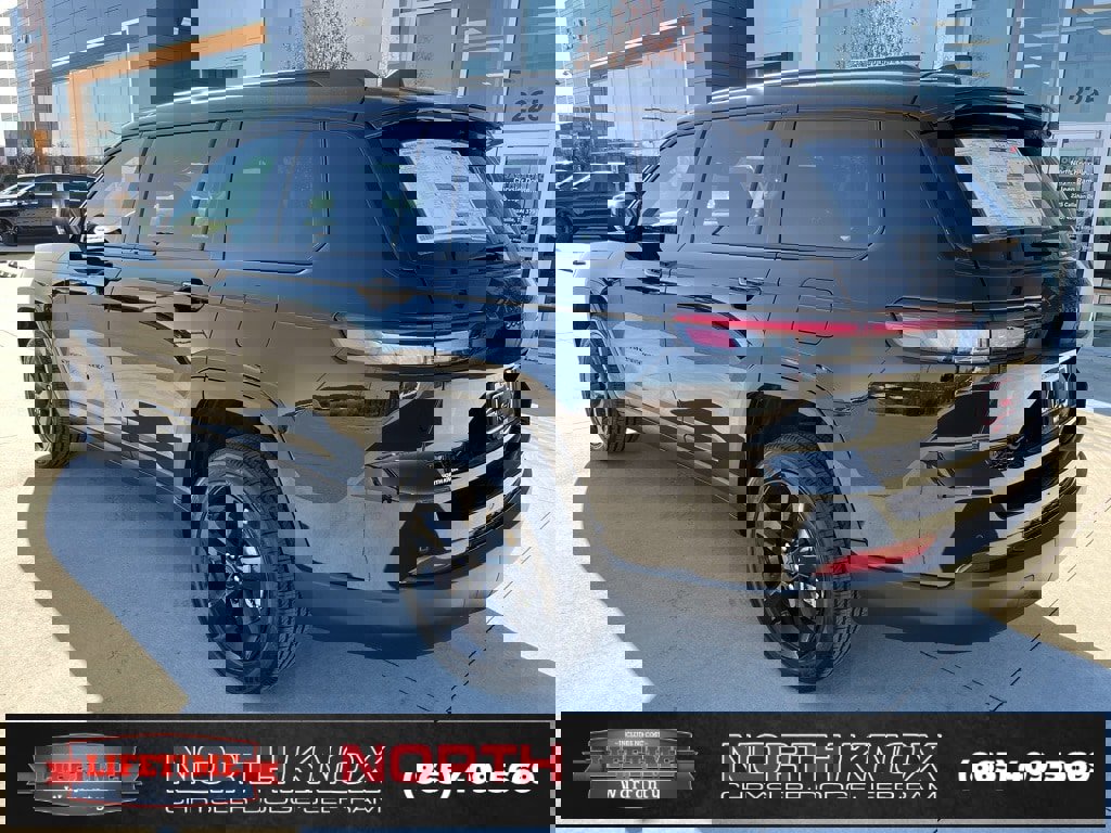 New 2025 Jeep Grand Cherokee L Altitude image 19