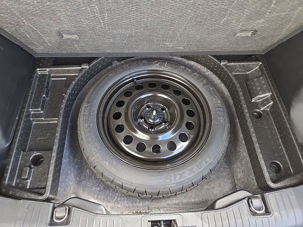 Used 2020 Ford Escape Titanium image 49