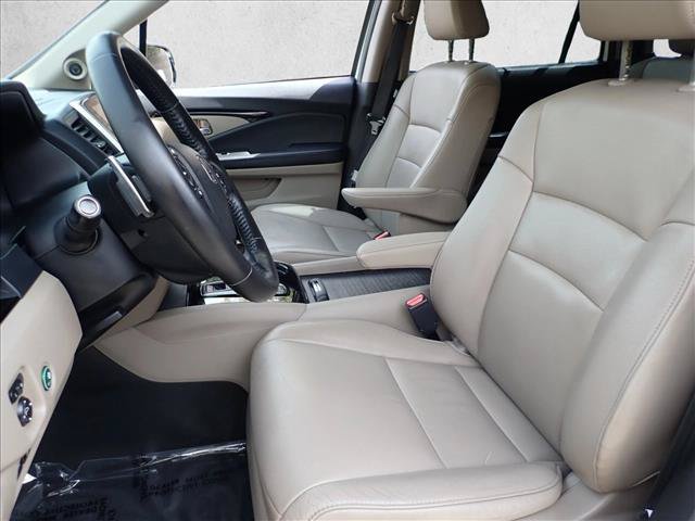 Used 2016 Honda Pilot Touring image 12