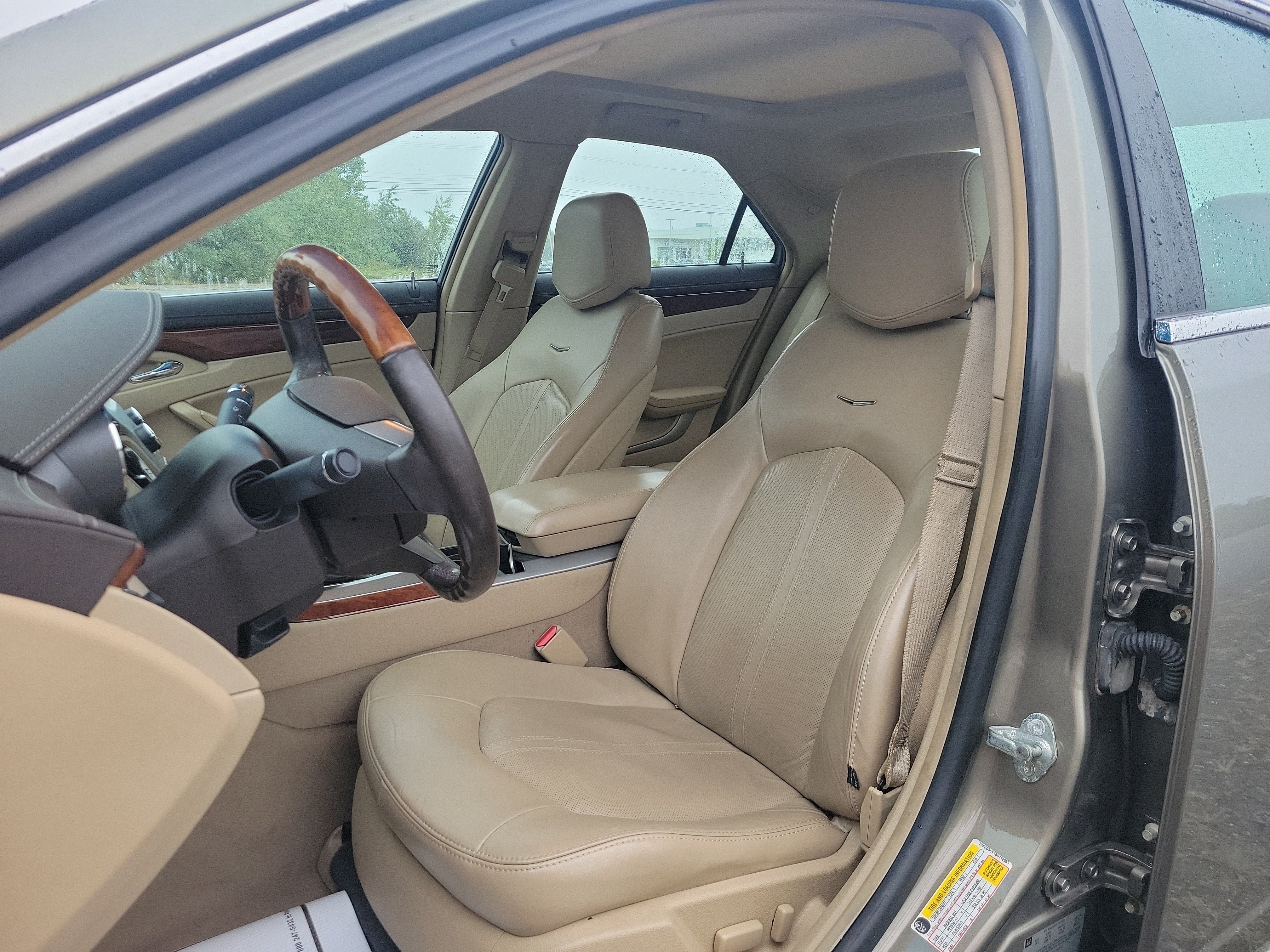 Used 2011 Cadillac CTS Luxury AWD/4WD image 10