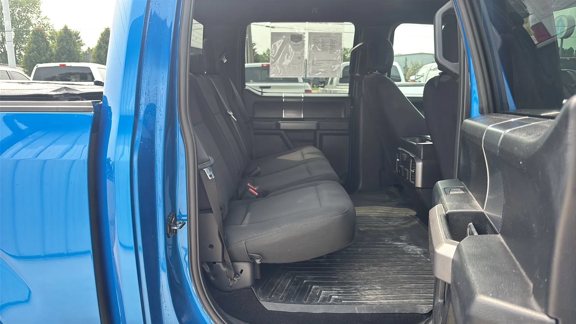Used 2019 Ford F150 XLT w/ Equipment Group 302A Luxury AWD/4WD image 16