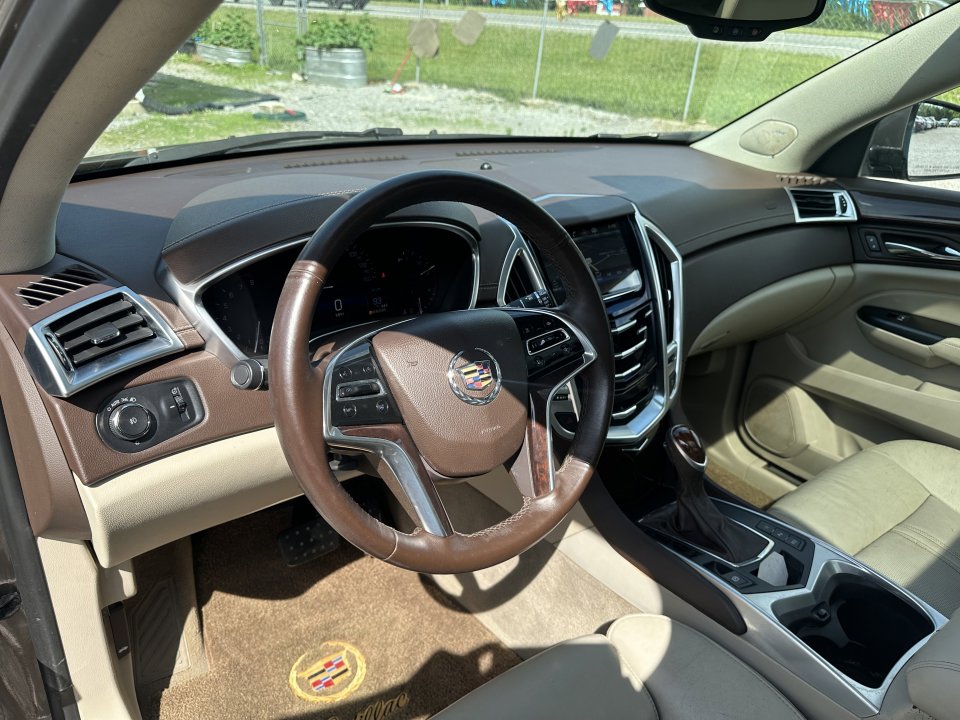 Used 2015 Cadillac SRX Premium AWD/4WD image 12