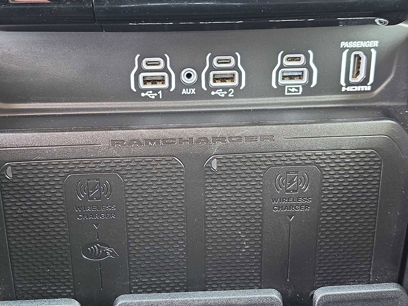 Used 2025 RAM 1500 Laramie w/ Advanced Safety Group II AWD/4WD image 32