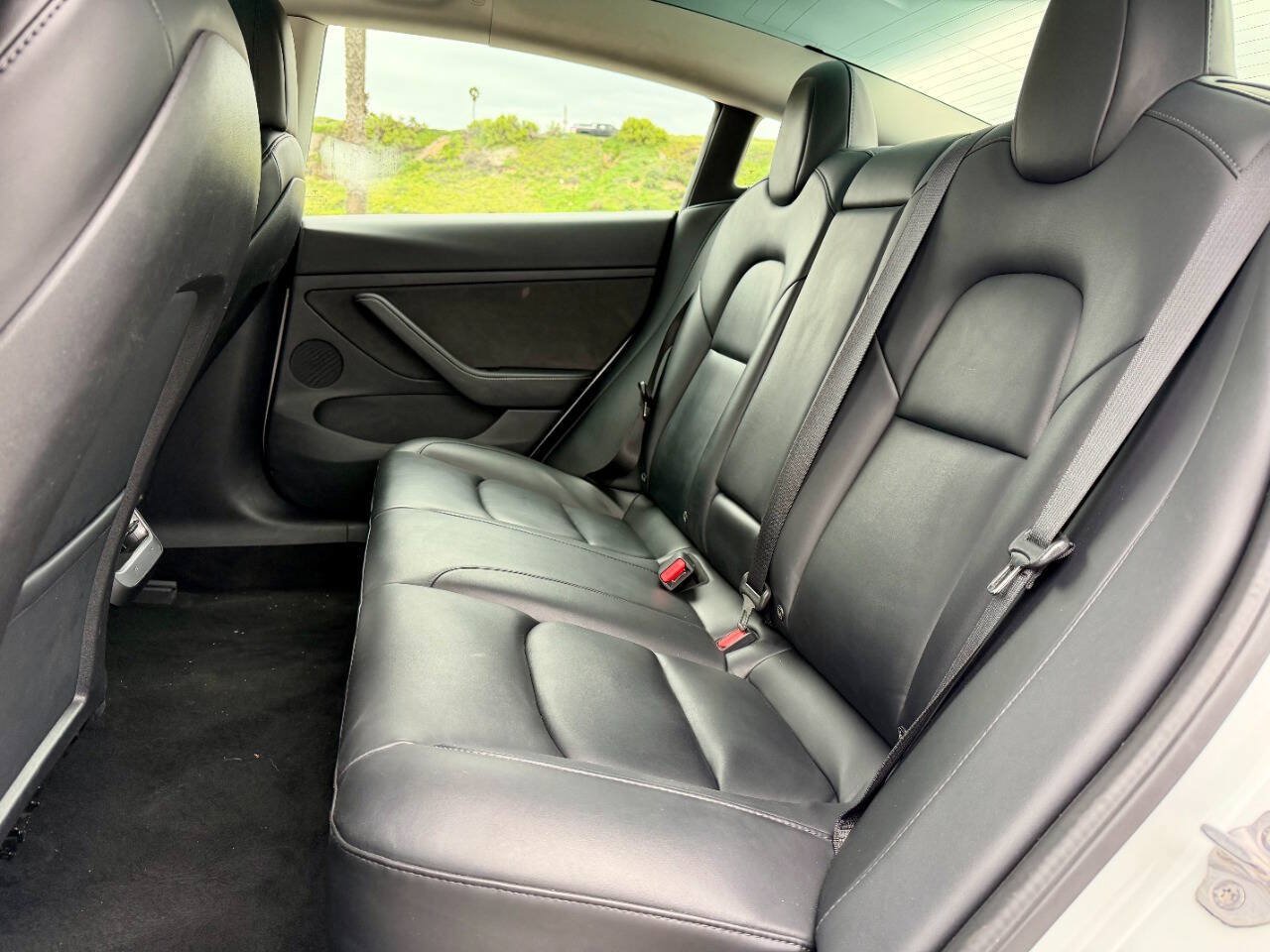 Used 2022 Tesla Model 3 Long Range AWD/4WD image 15