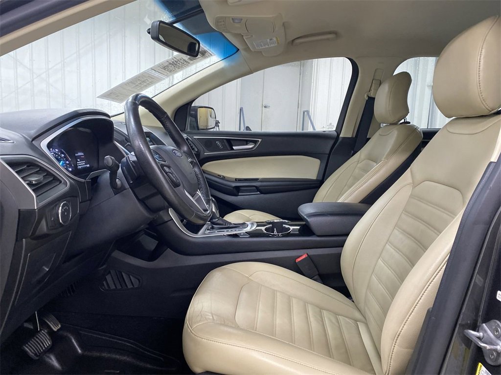 Used 2015 Ford Edge SEL w/ Equipment Group 201A image 18