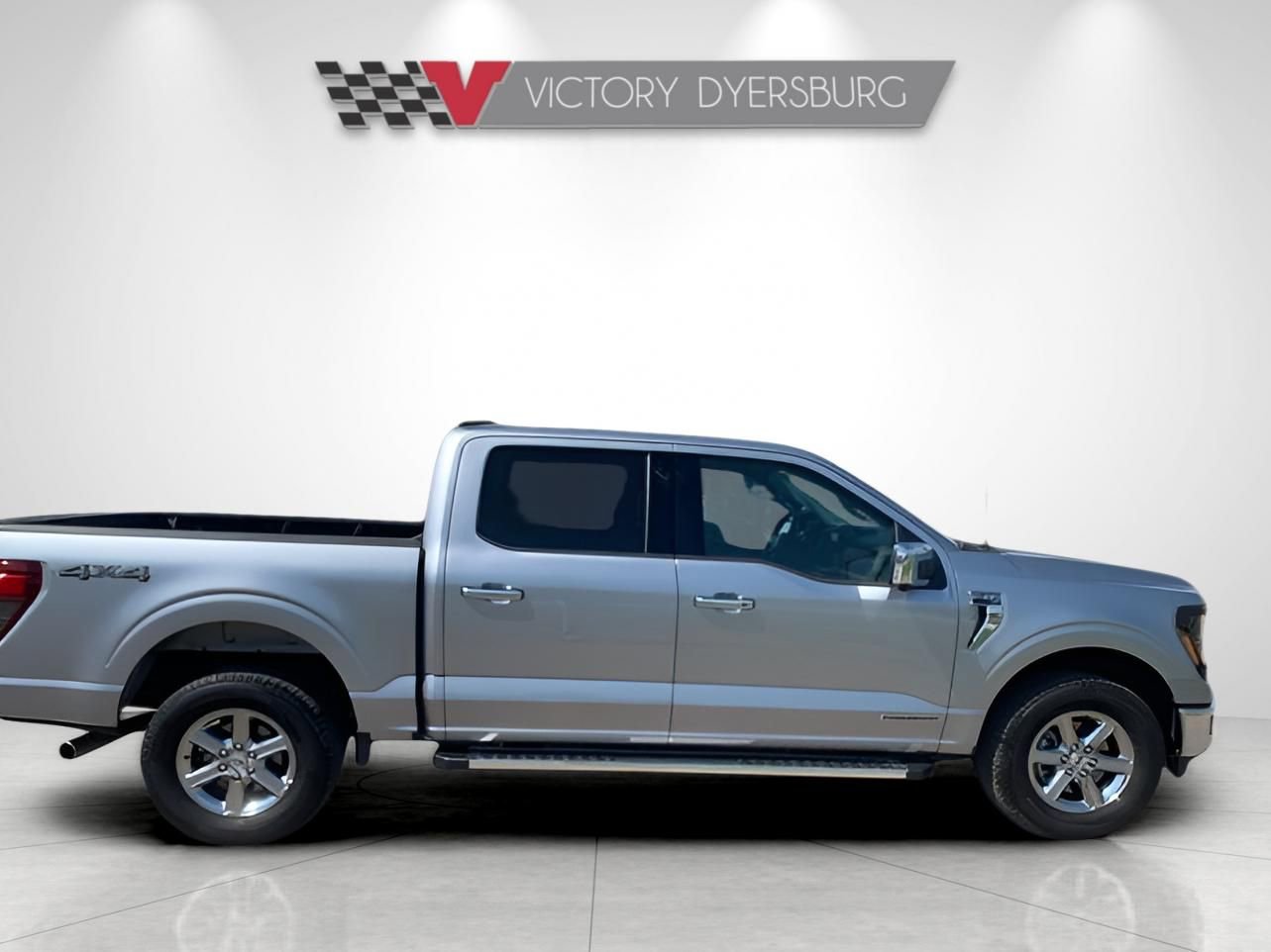 Used 2024 Ford F150 XLT w/ Equipment Group 302A MID image 9