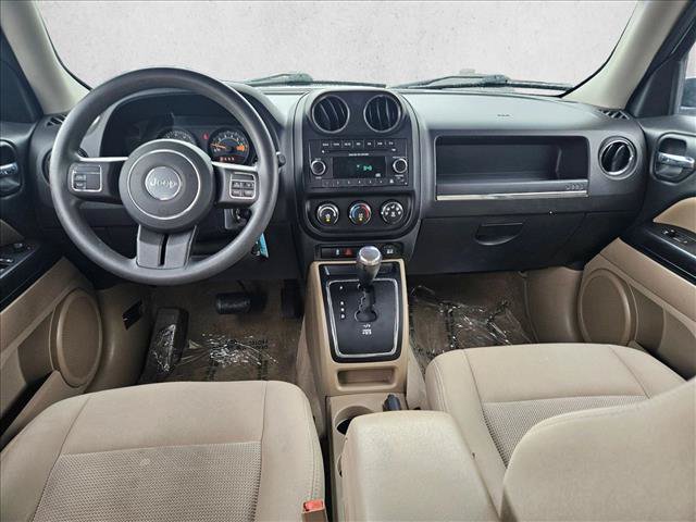 Used 2014 Jeep Patriot Sport FWD image 14