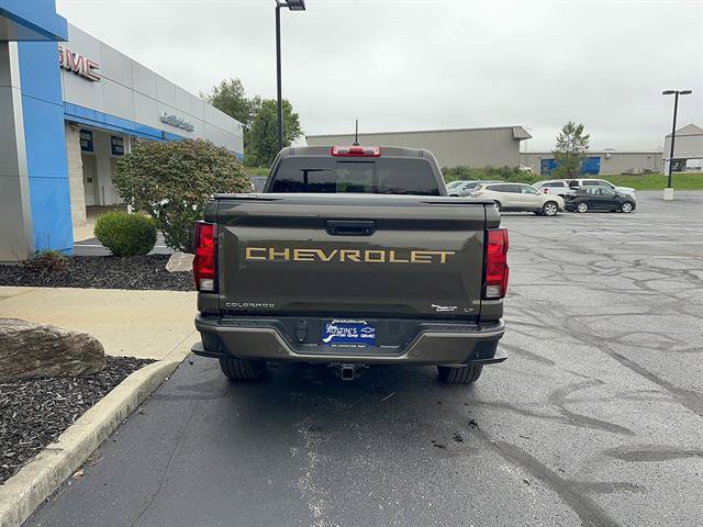 Used 2024 Chevrolet Colorado LT w/ LT Convenience Package II AWD/4WD image 6
