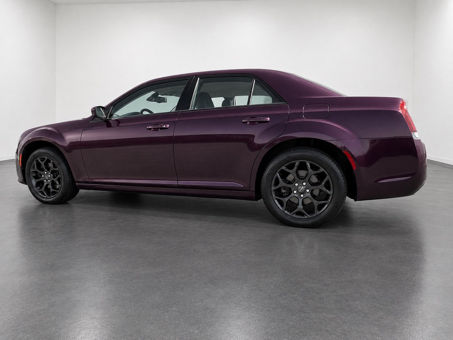 Used 2021 Chrysler 300 Touring L AWD/4WD image 6