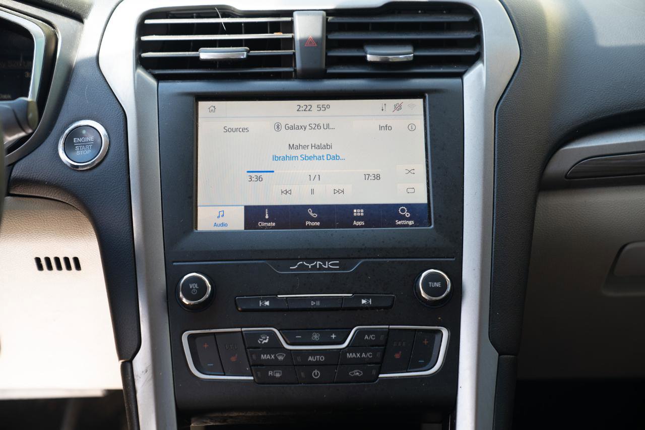 Used 2020 Ford Fusion SEL FWD image 25