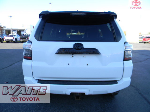 Used 2020 Toyota 4Runner Venture w/ Moonroof Package AWD/4WD image 3