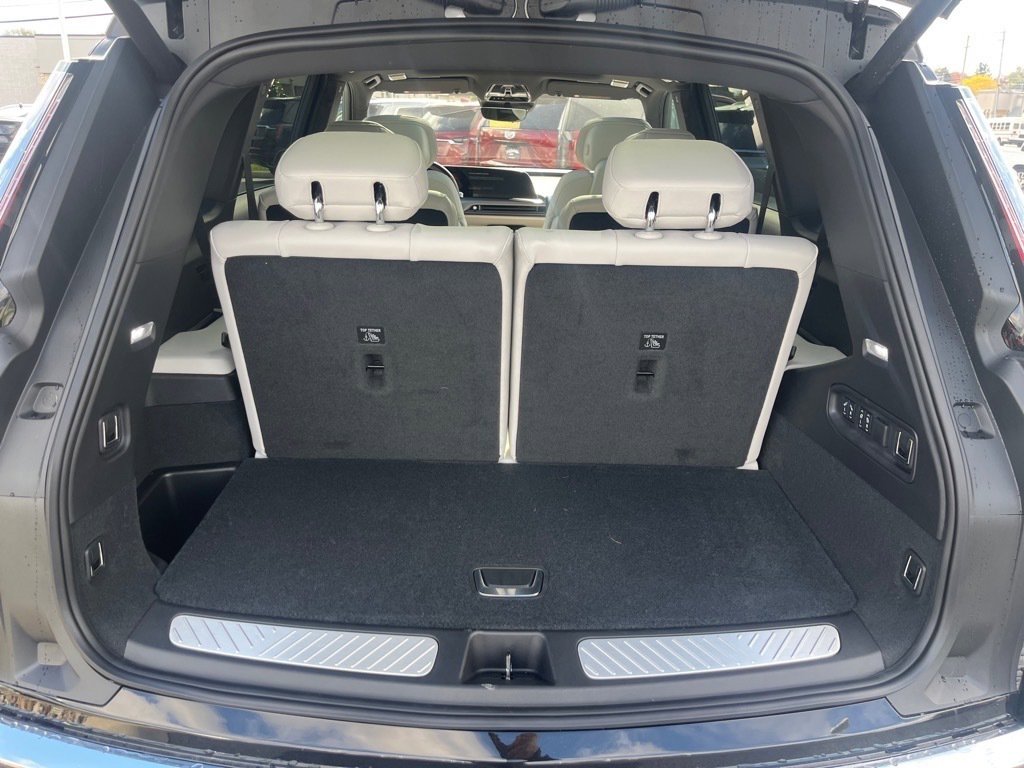 New 2026 Cadillac Vistiq Luxury image 14