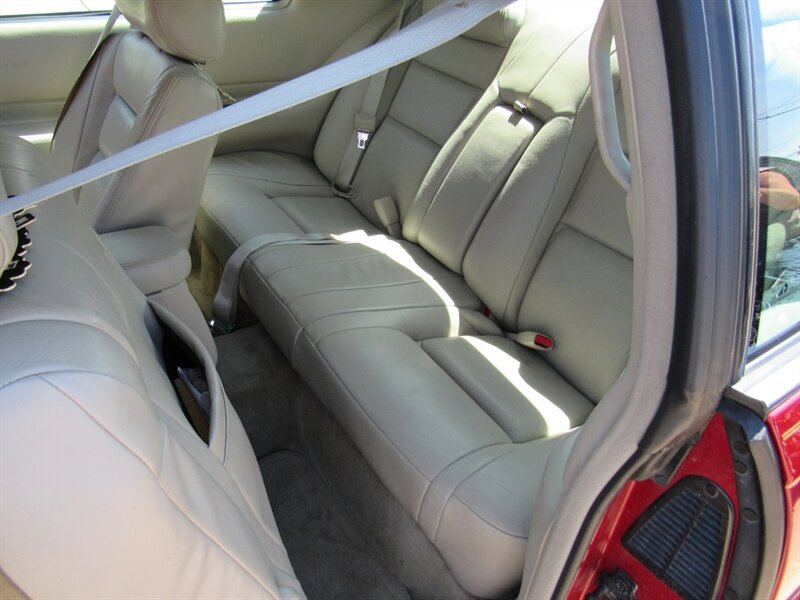 Used 2001 Cadillac Eldorado Touring FWD image 15