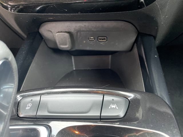 Used 2024 Chevrolet Trax ACTIV w/ Driver Confidence Package image 36