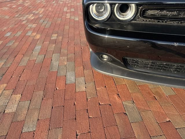 Used 2020 Dodge Challenger R/T w/ Blacktop Package RWD image 20