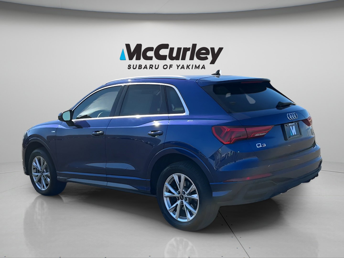 Used 2024 Audi Q3 2.0T Premium AWD/4WD image 3