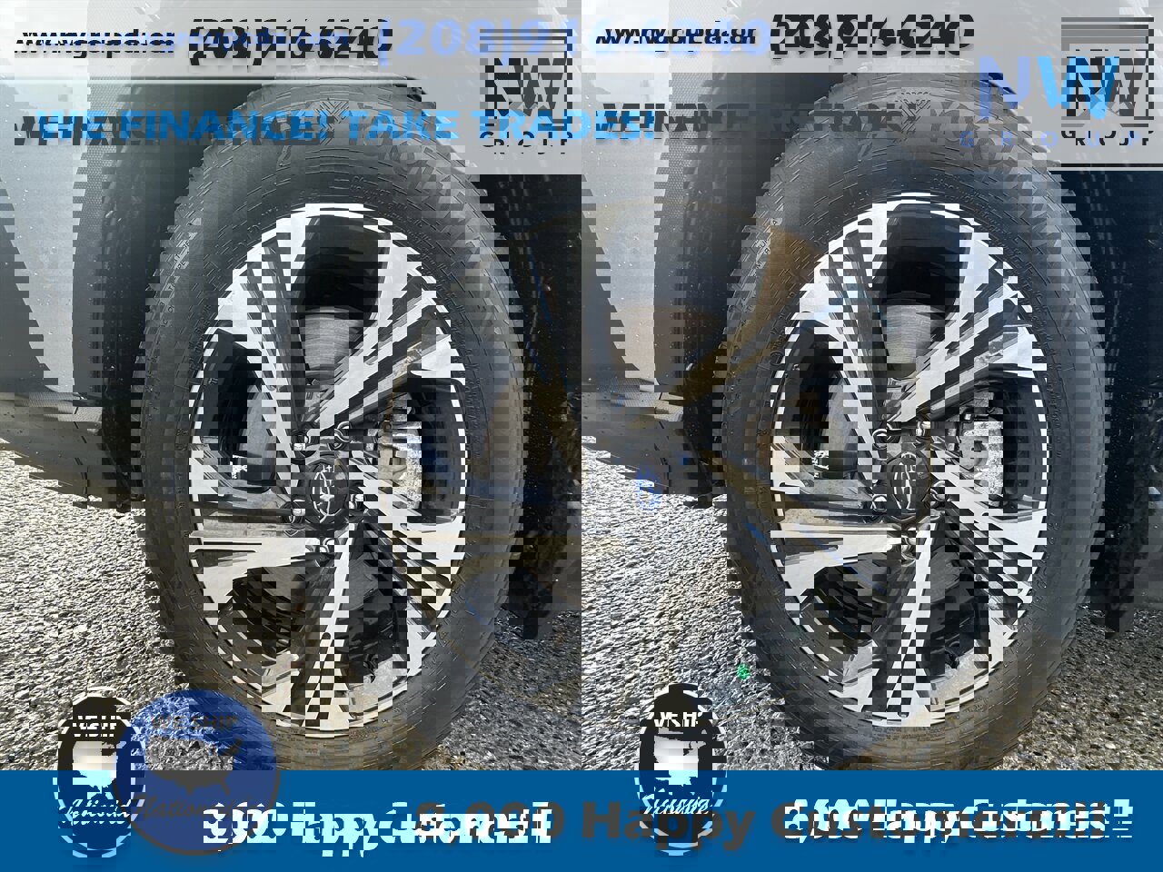 Used 2024 Subaru Crosstrek 2.0i Premium image 11