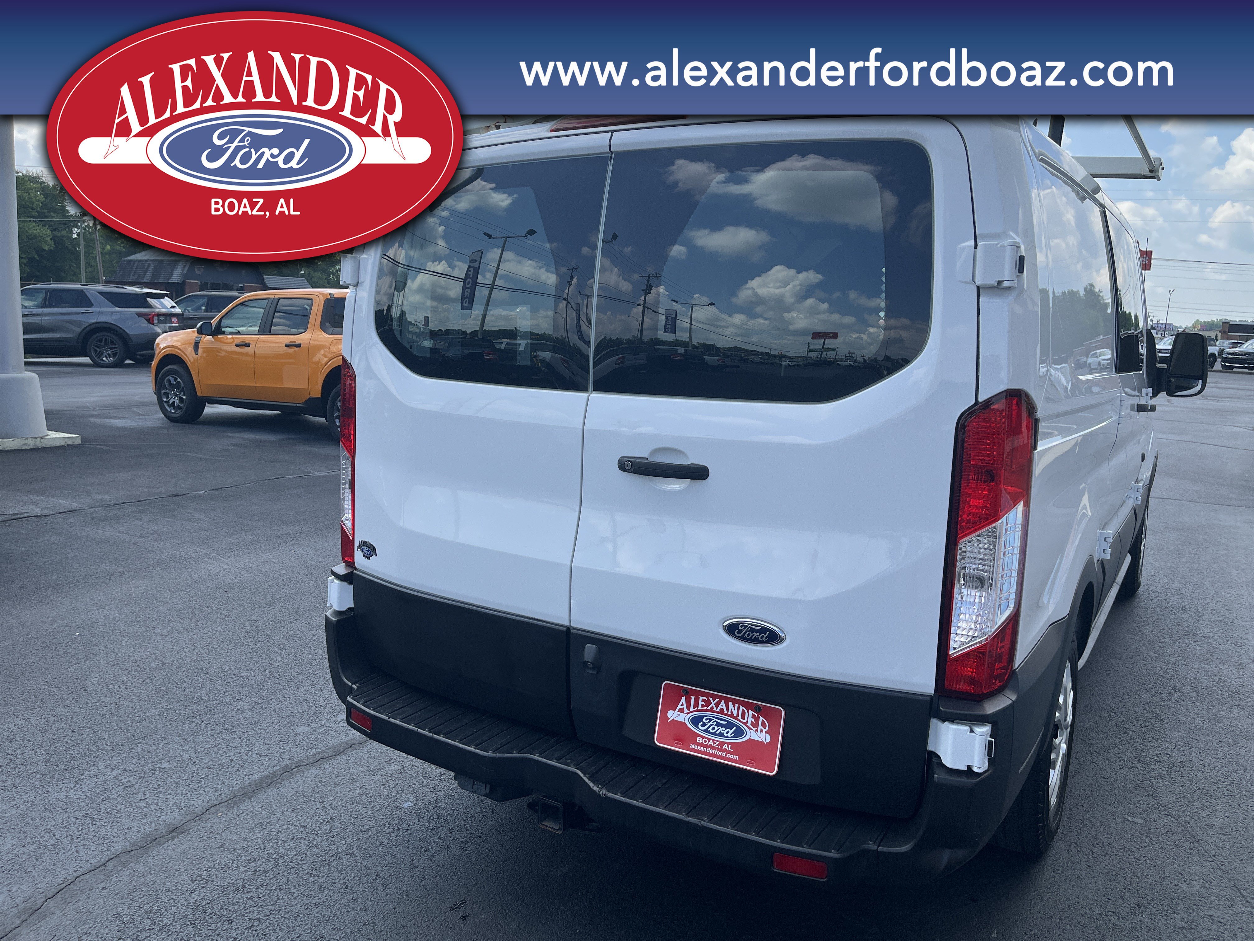 Used 2019 Ford Transit 150 130 Low Roof RWD image 6