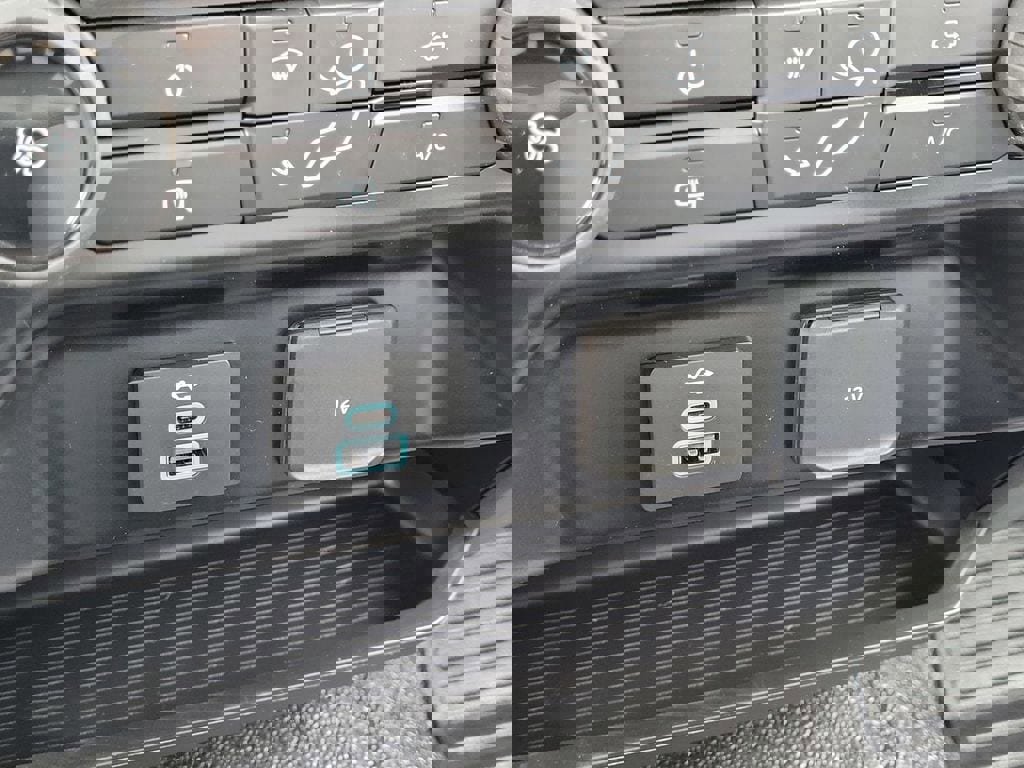 New 2026 Ford F250 XL w/ XL Chrome Package image 57