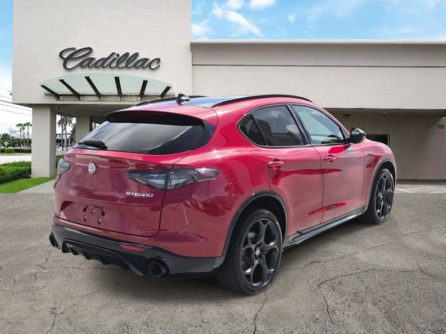 Used 2025 Alfa Romeo Stelvio Sprint w/ Veloce Package image 5
