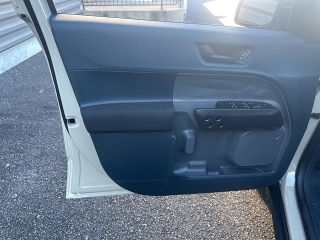 New 2025 Ford Maverick XL w/ Equipment Group 102A image 11