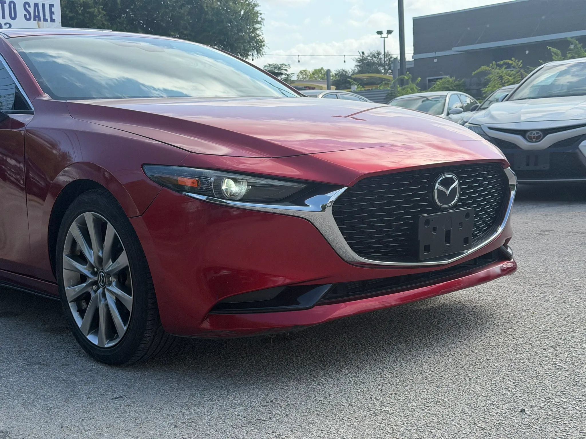 Used 2020 MAZDA MAZDA3 Sedan w/ Black Accent Package FWD image 7