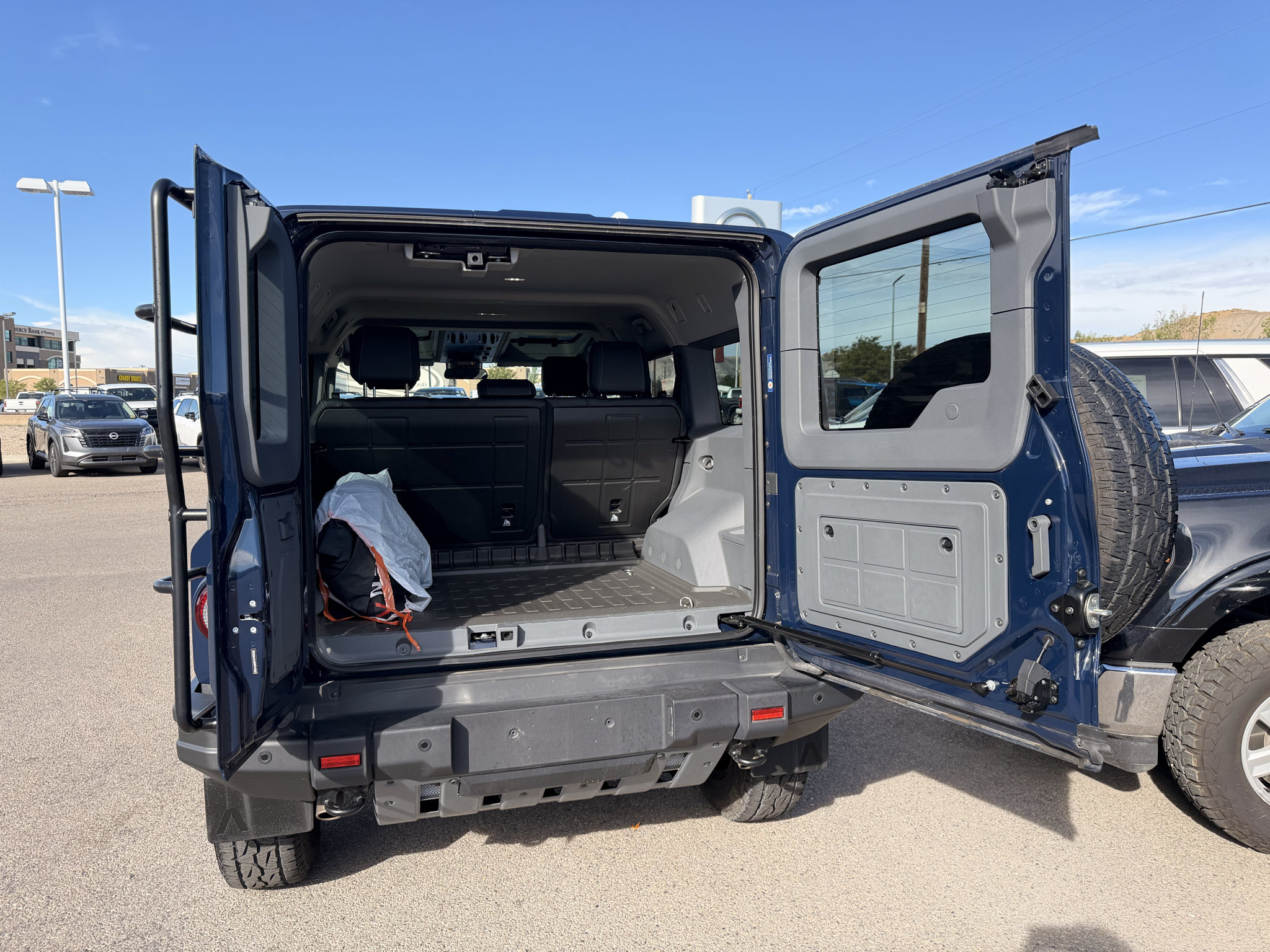 Used 2024 INEOS Grenadier Station Wagon AWD/4WD image 10