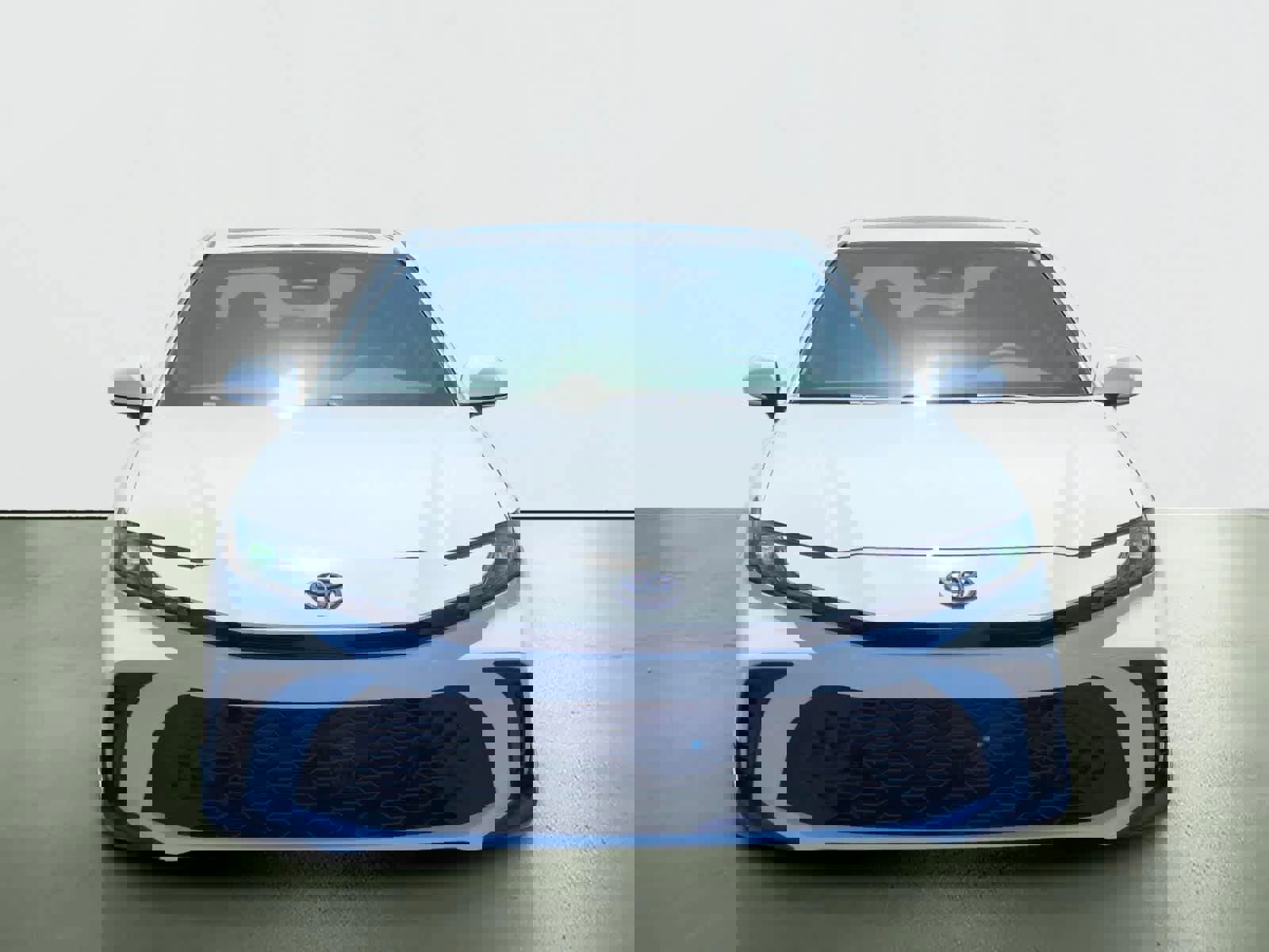 Used 2026 Toyota Camry SE w/ Multimedia Upgrade Package FWD image 6