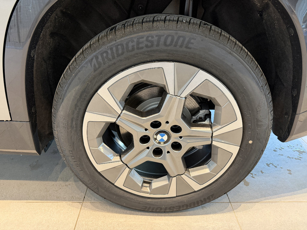 New 2026 BMW X1 xDrive28i w/ Technology Package AWD/4WD image 7