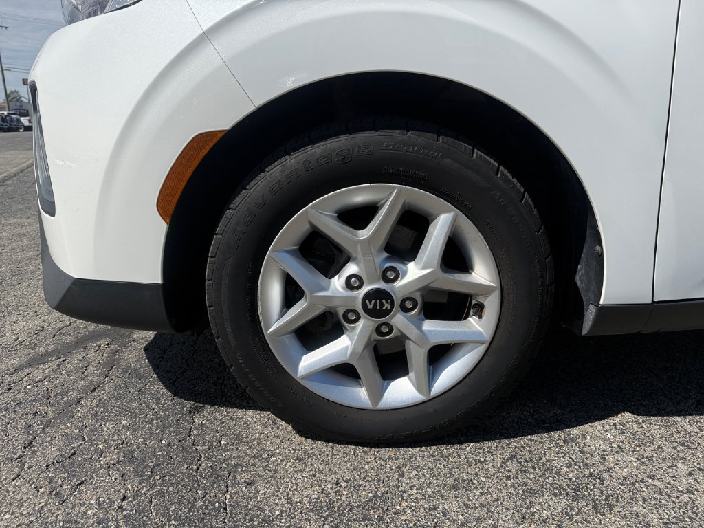Used 2021 Kia Soul S FWD image 24