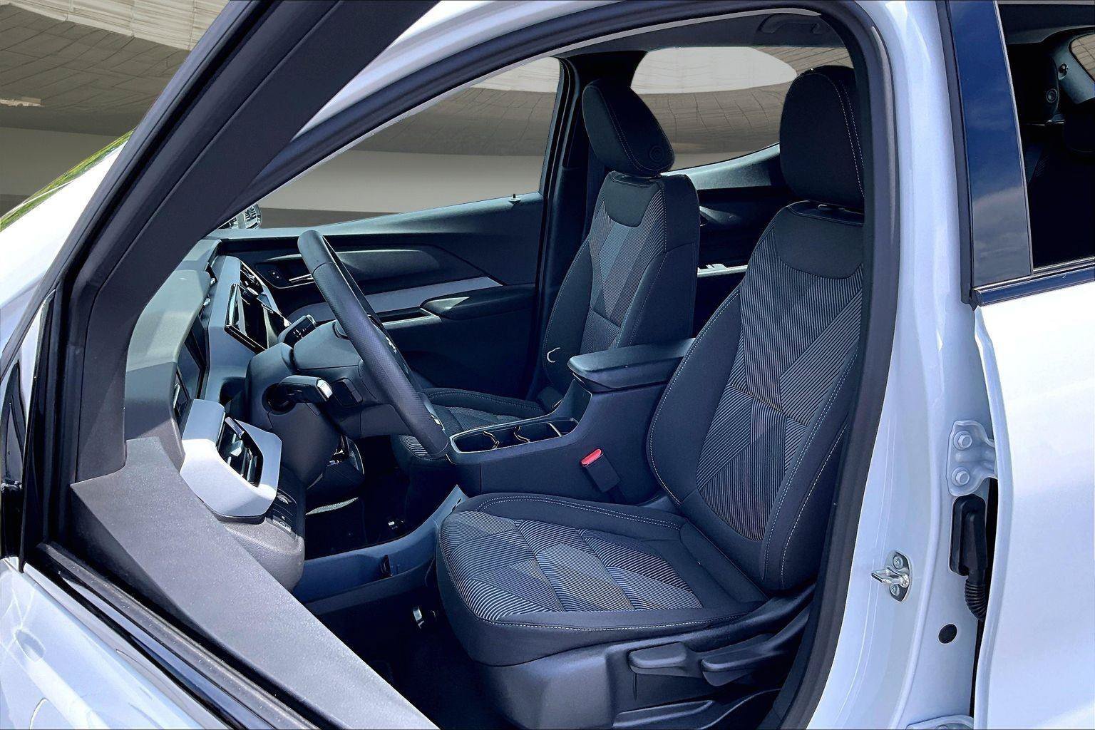 New 2027 Chevrolet Bolt LT FWD image 27