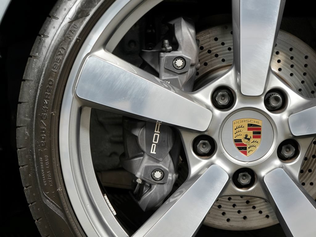 Certified 2022 Porsche 911 Carrera 4 AWD/4WD image 19