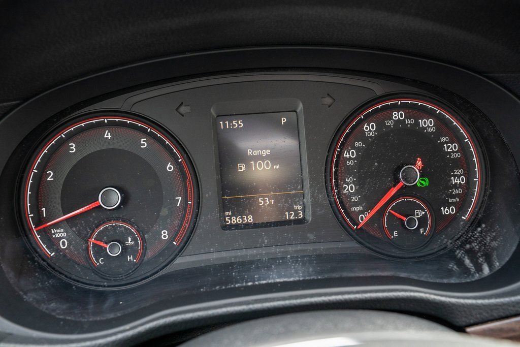 Used 2022 Volkswagen Passat 2.0T image 20