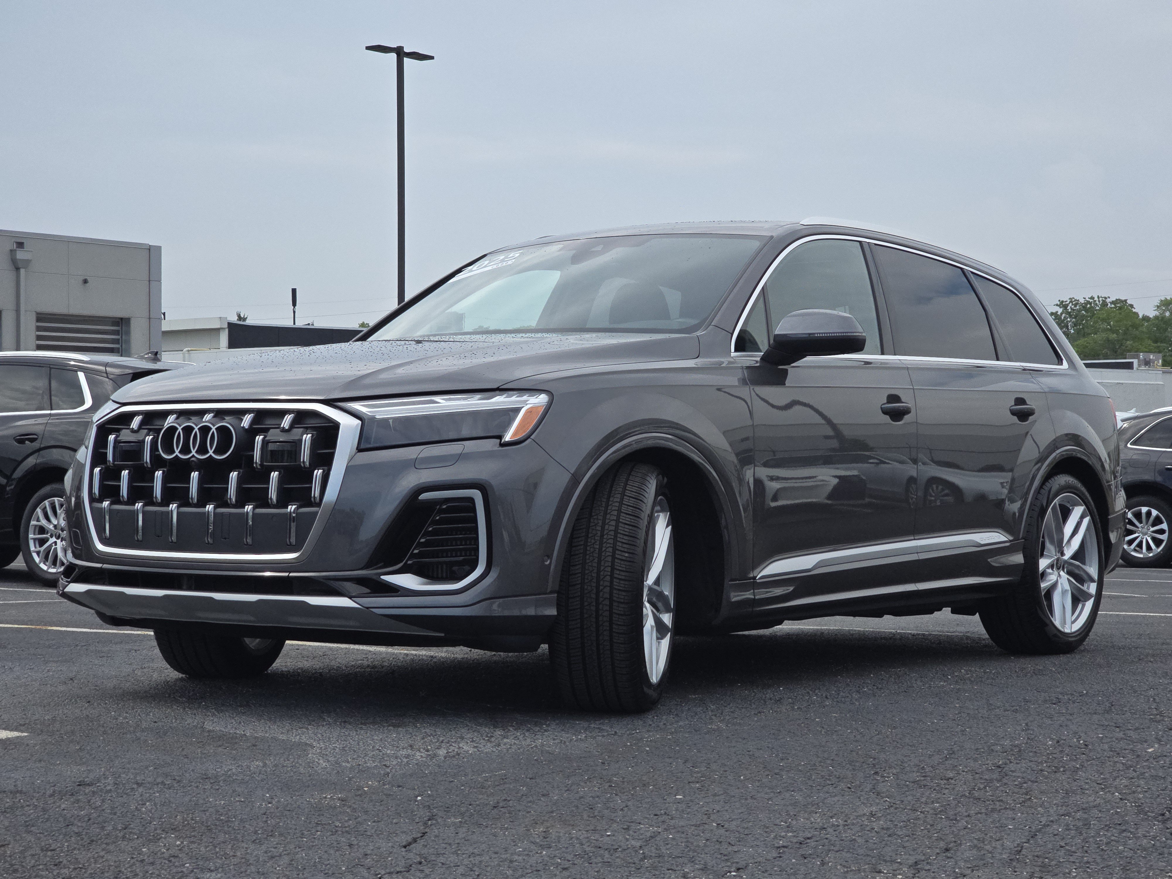 Certified 2025 Audi Q7 3.0T Premium Plus w/ Premium Plus Package AWD/4WD image 3