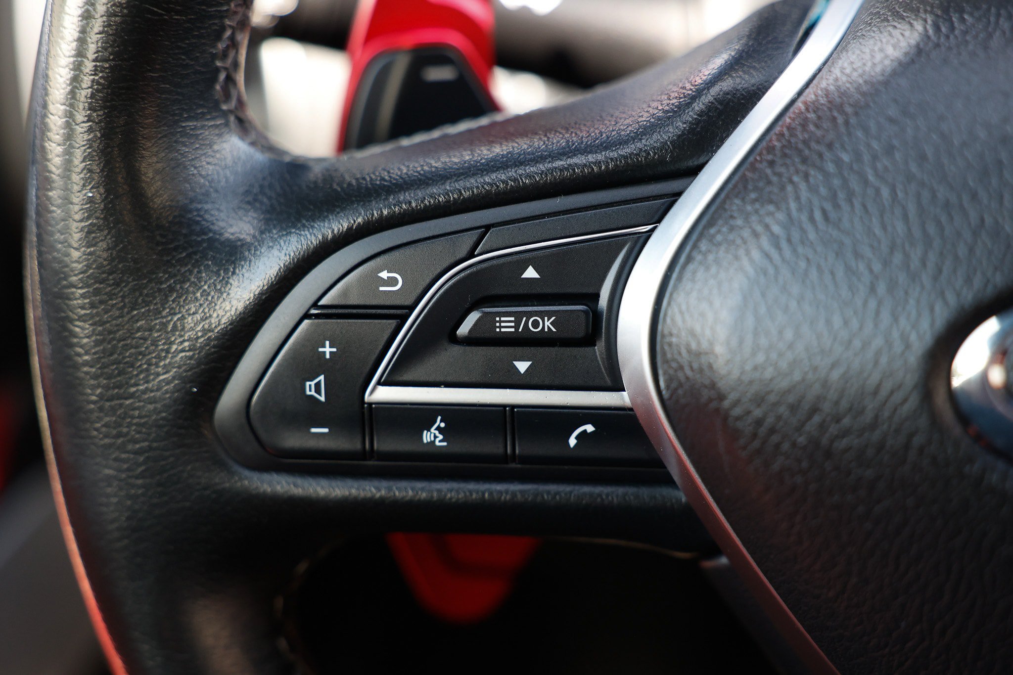 Used 2019 INFINITI Q60 Red Sport 400 RWD image 30