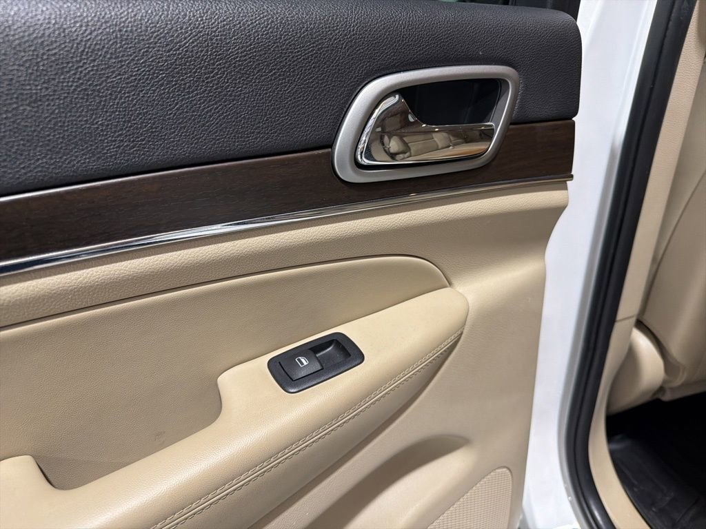 Used 2018 Jeep Grand Cherokee Limited image 33