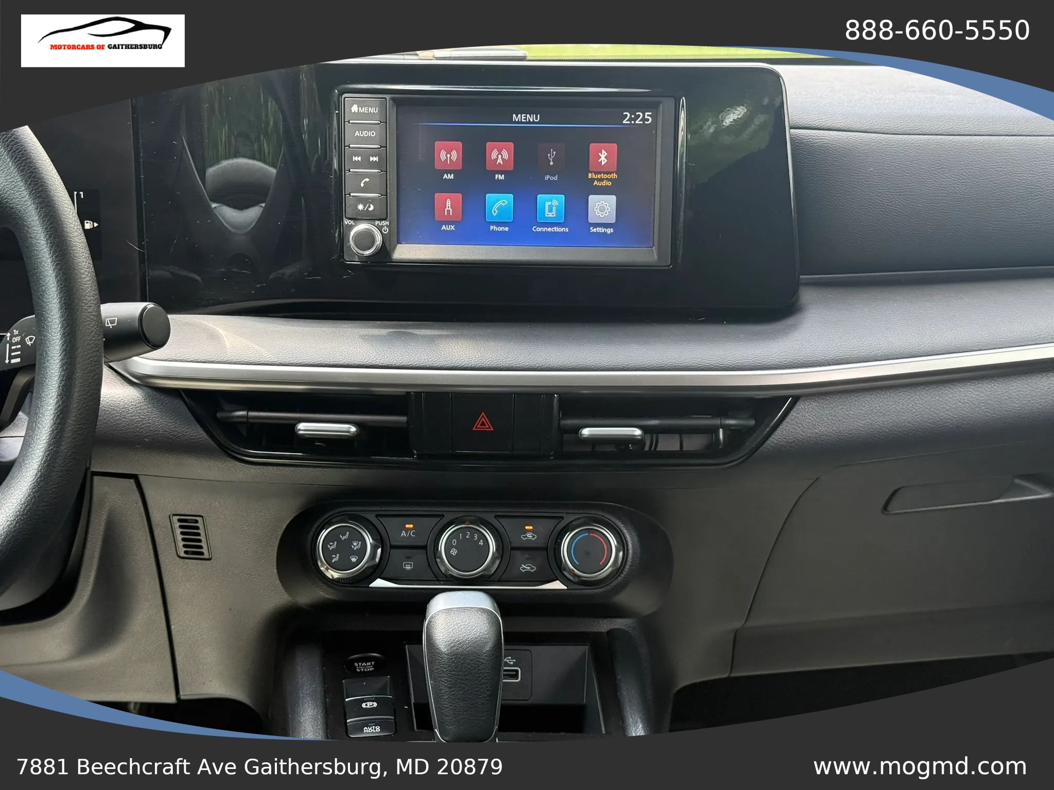 Used 2025 Nissan Kicks S AWD/4WD image 16