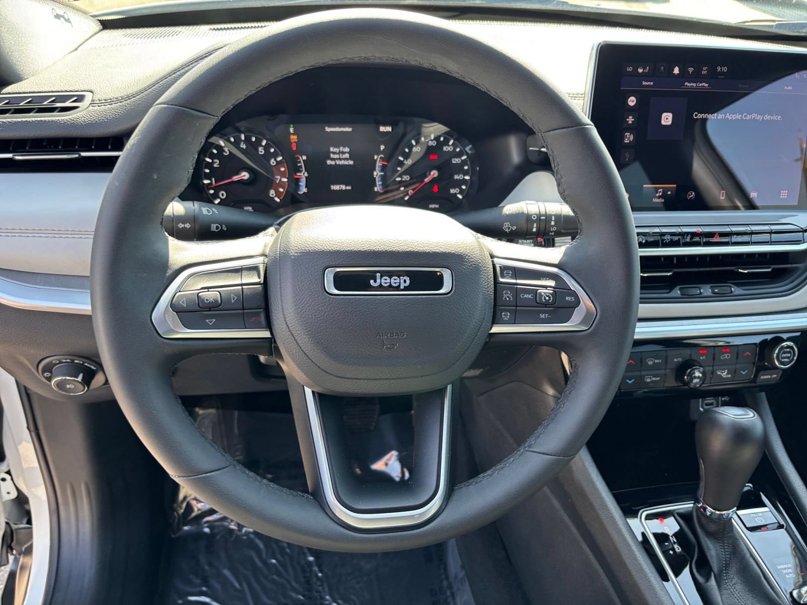 Used 2025 Jeep Compass Limited AWD/4WD image 29
