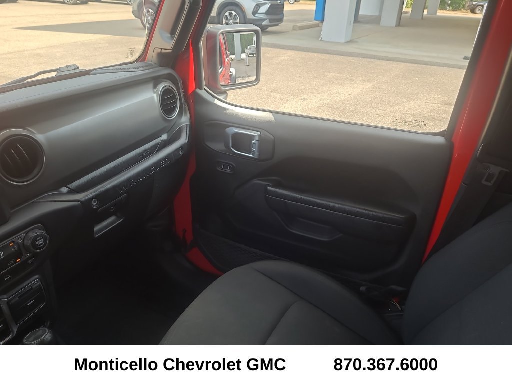 Used 2022 Jeep Wrangler Unlimited Sport AWD/4WD image 25