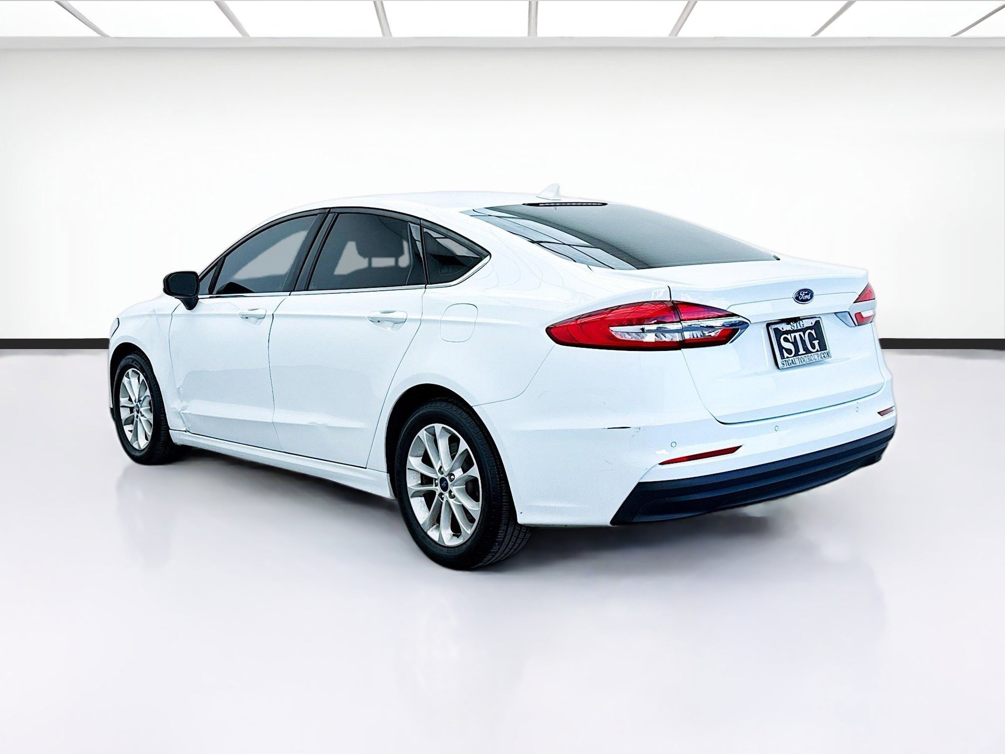 Used 2019 Ford Fusion SE image 6