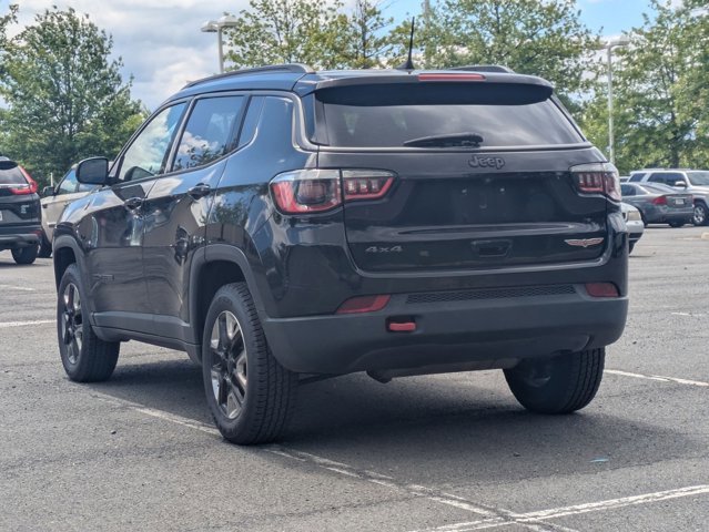 Used 2017 Jeep Compass Trailhawk w/ Leather Interior Group AWD/4WD image 7