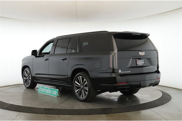 Used 2025 Cadillac Escalade ESV Sport image 8
