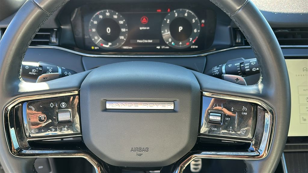 Used 2024 Land Rover Range Rover Evoque Dynamic SE image 11