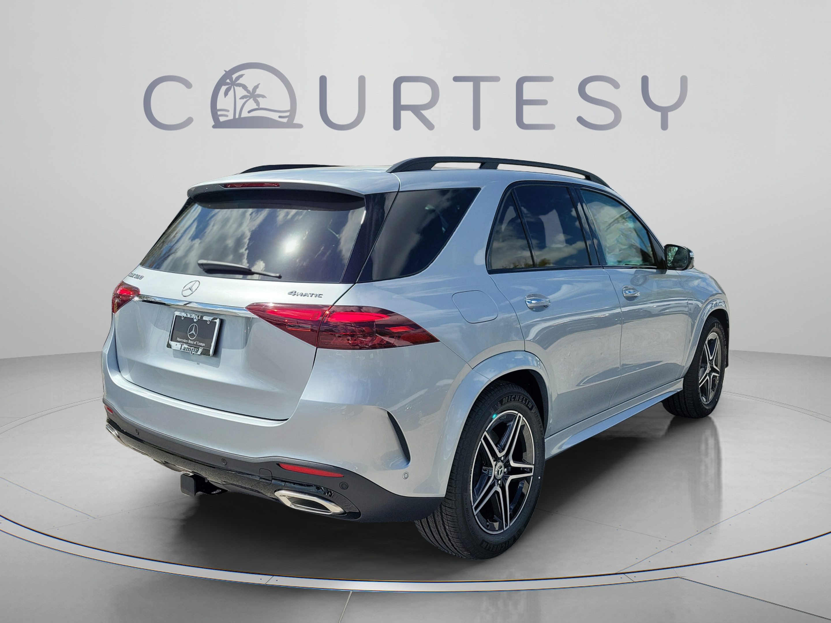 New 2026 Mercedes-Benz GLE 580 4MATIC image 4