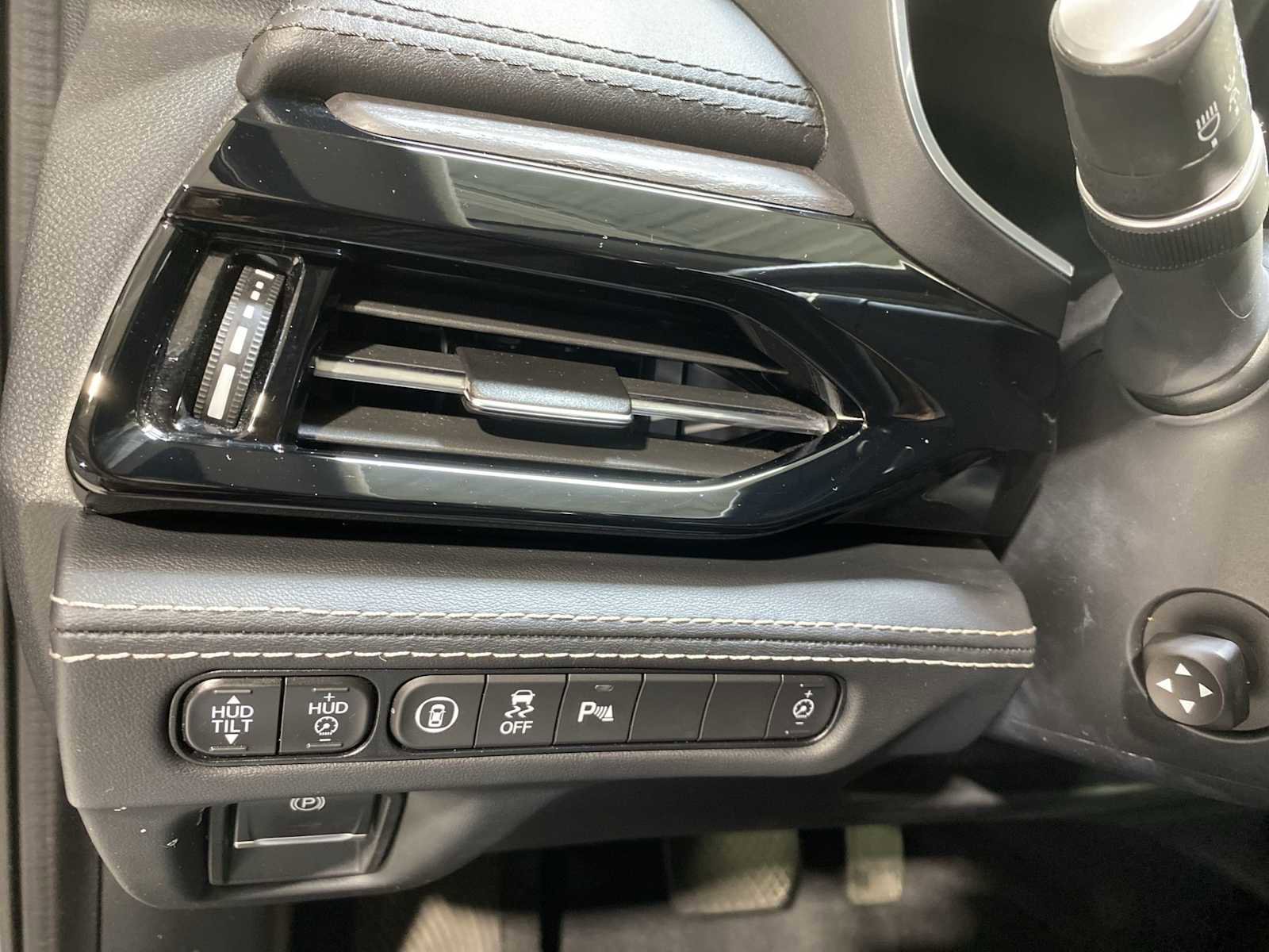 Certified 2023 Acura MDX SH-AWD w/ Advance Package image 24