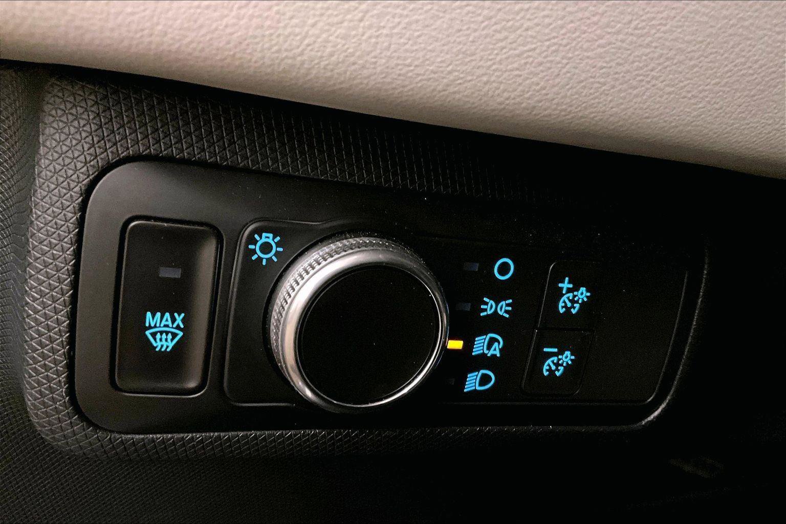 Used 2021 Ford Mustang Mach-E Premium image 30