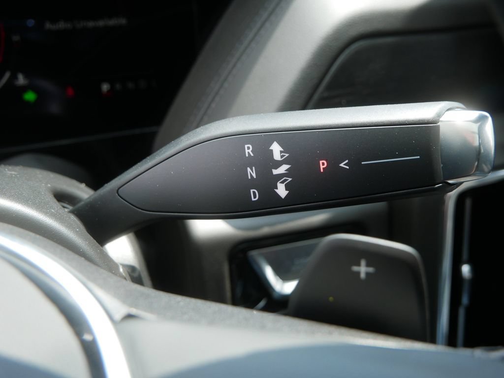 New 2026 GMC Yukon XL Denali AWD/4WD image 13