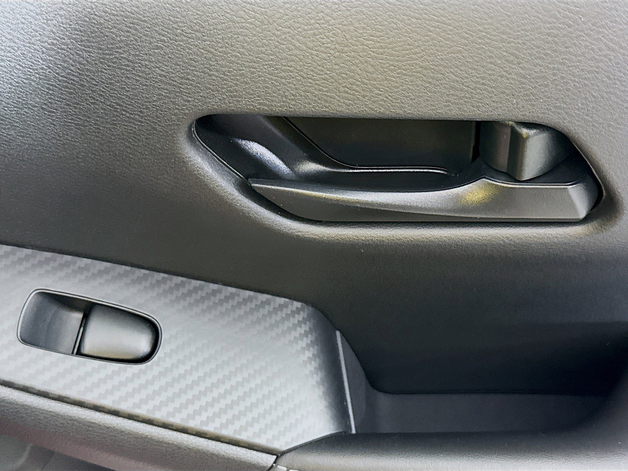 Used 2025 Nissan Sentra SV image 30