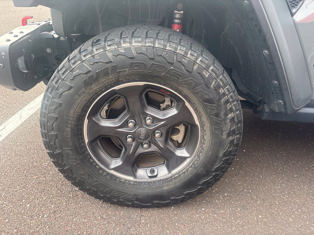 Used 2021 Jeep Gladiator Rubicon AWD/4WD image 4