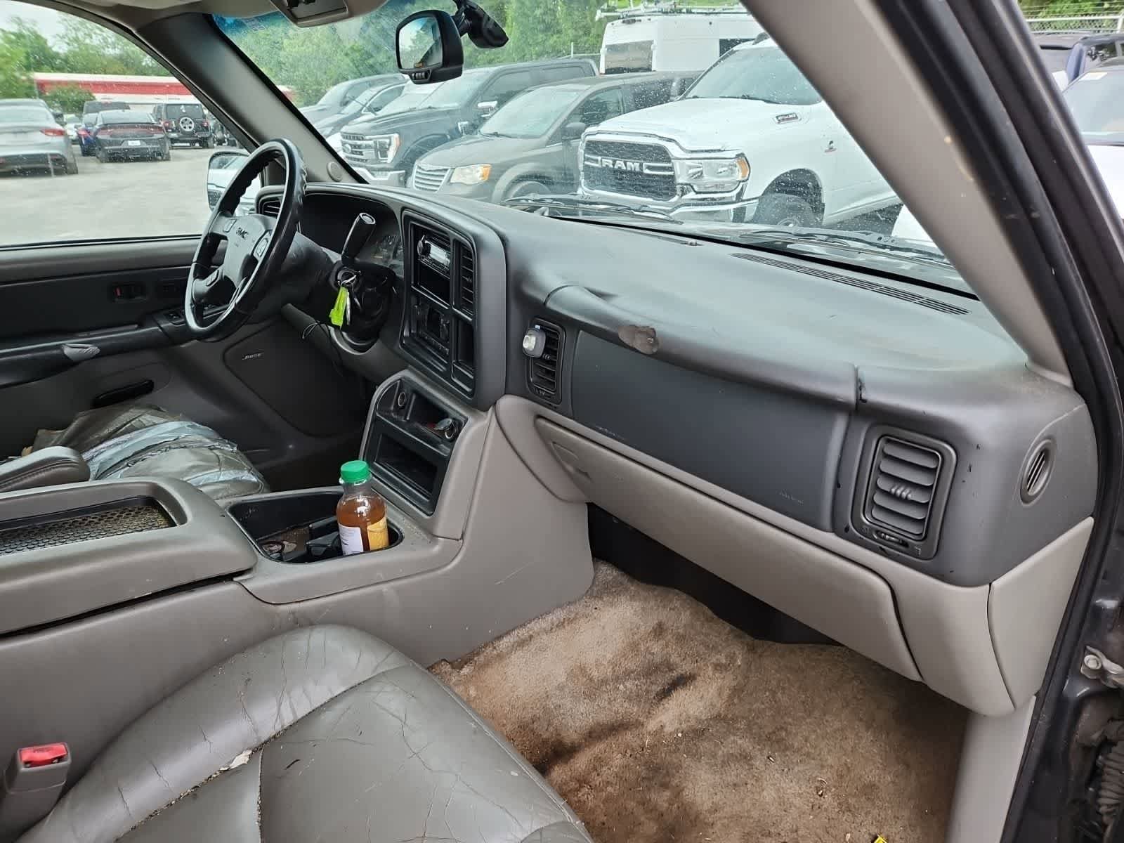Used 2003 GMC Yukon SLT w/ 1SD Preferred Equipment Group AWD/4WD image 17